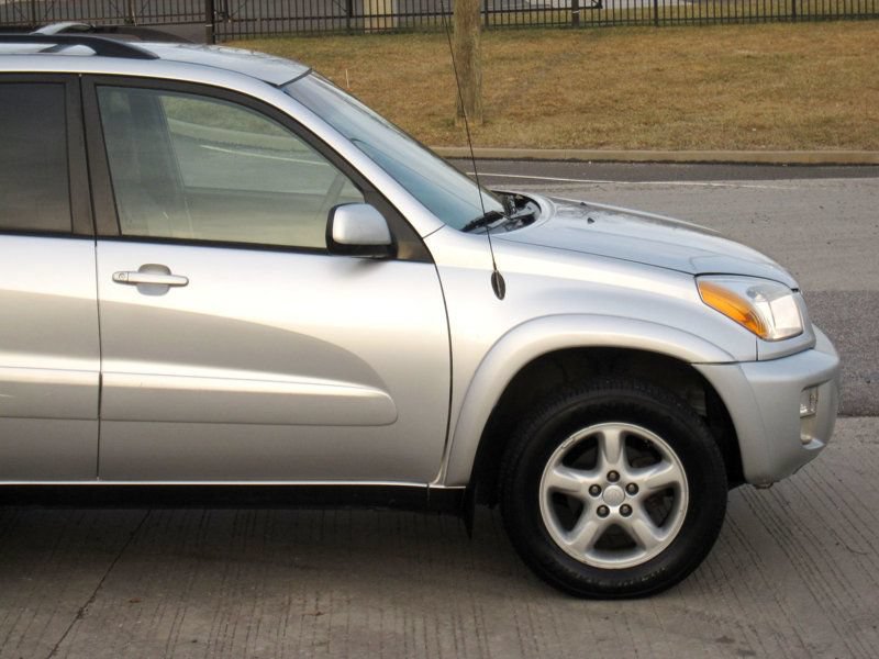 Used 2003 Toyota RAV4 4WD image 11
