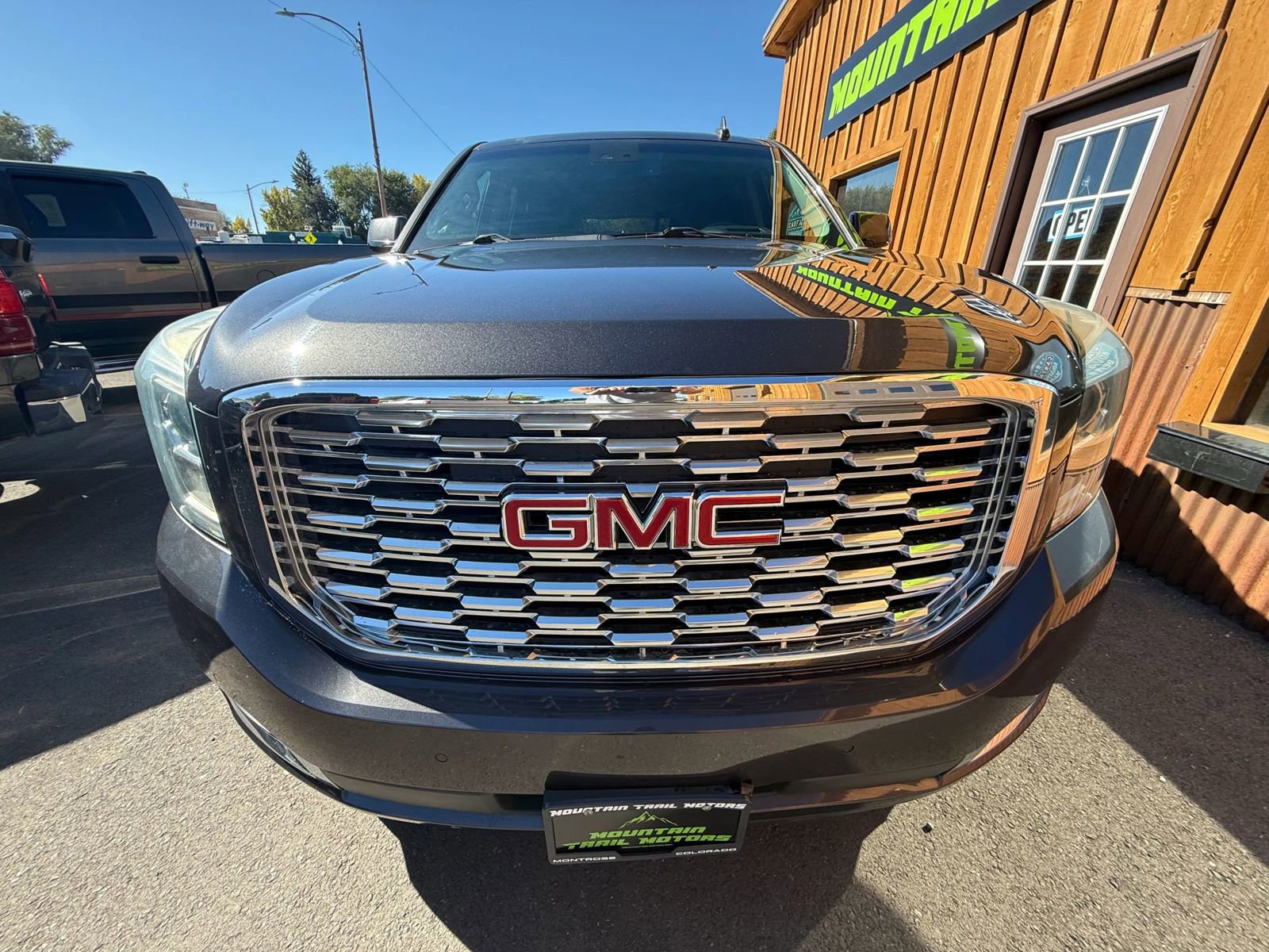 Used 2018 GMC Yukon Denali w/ Denali Ultimate Package image 4