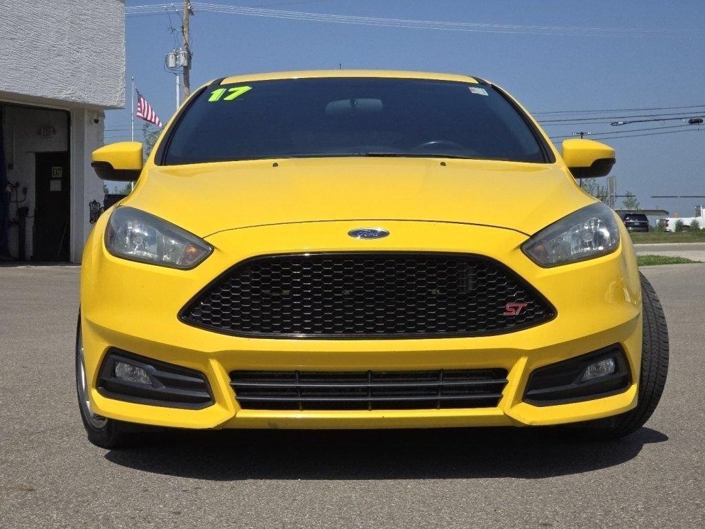 Used 2017 Ford Focus ST FWD image 10