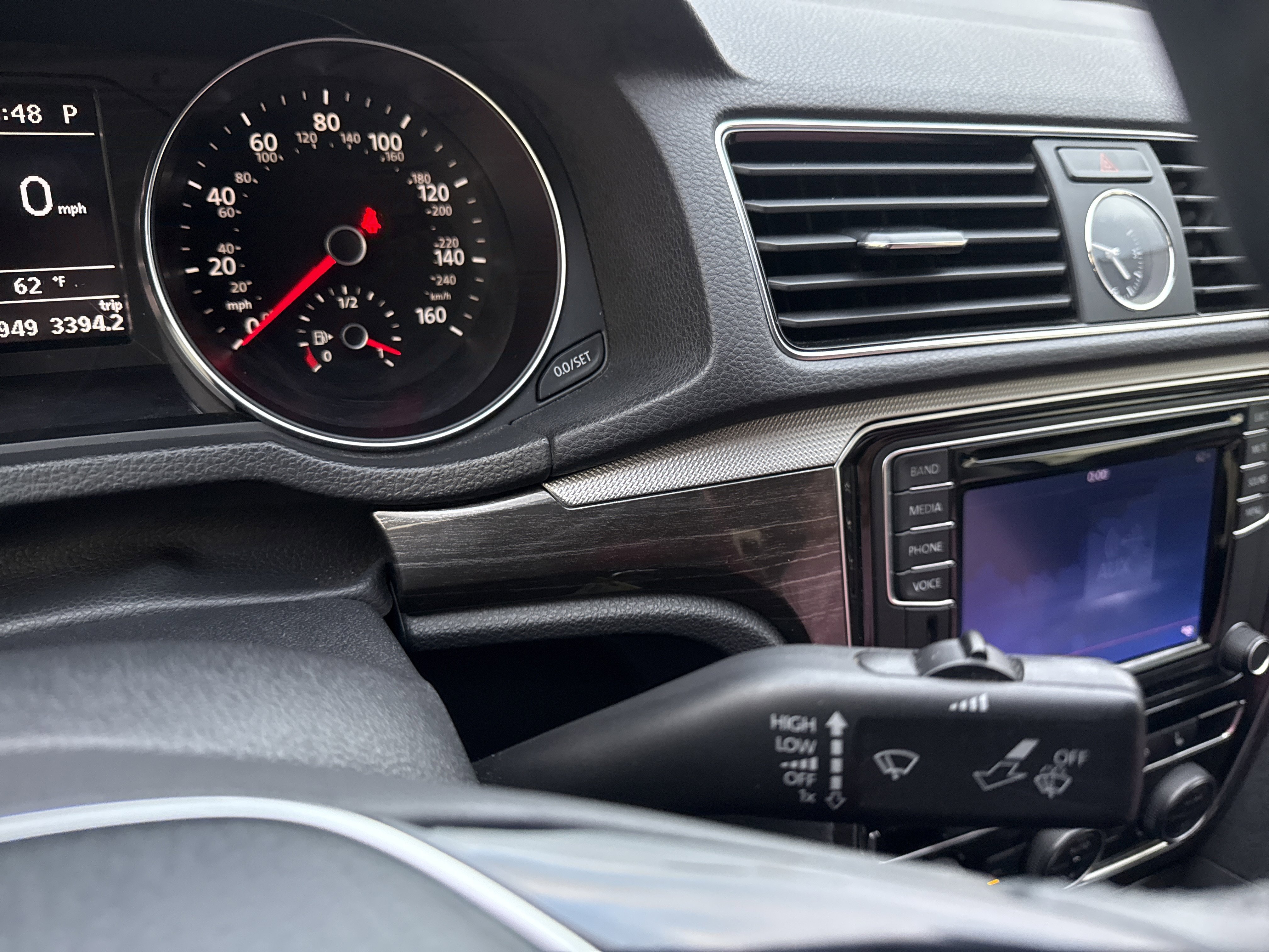 Used 2016 Volkswagen Passat 1.8T SE image 23