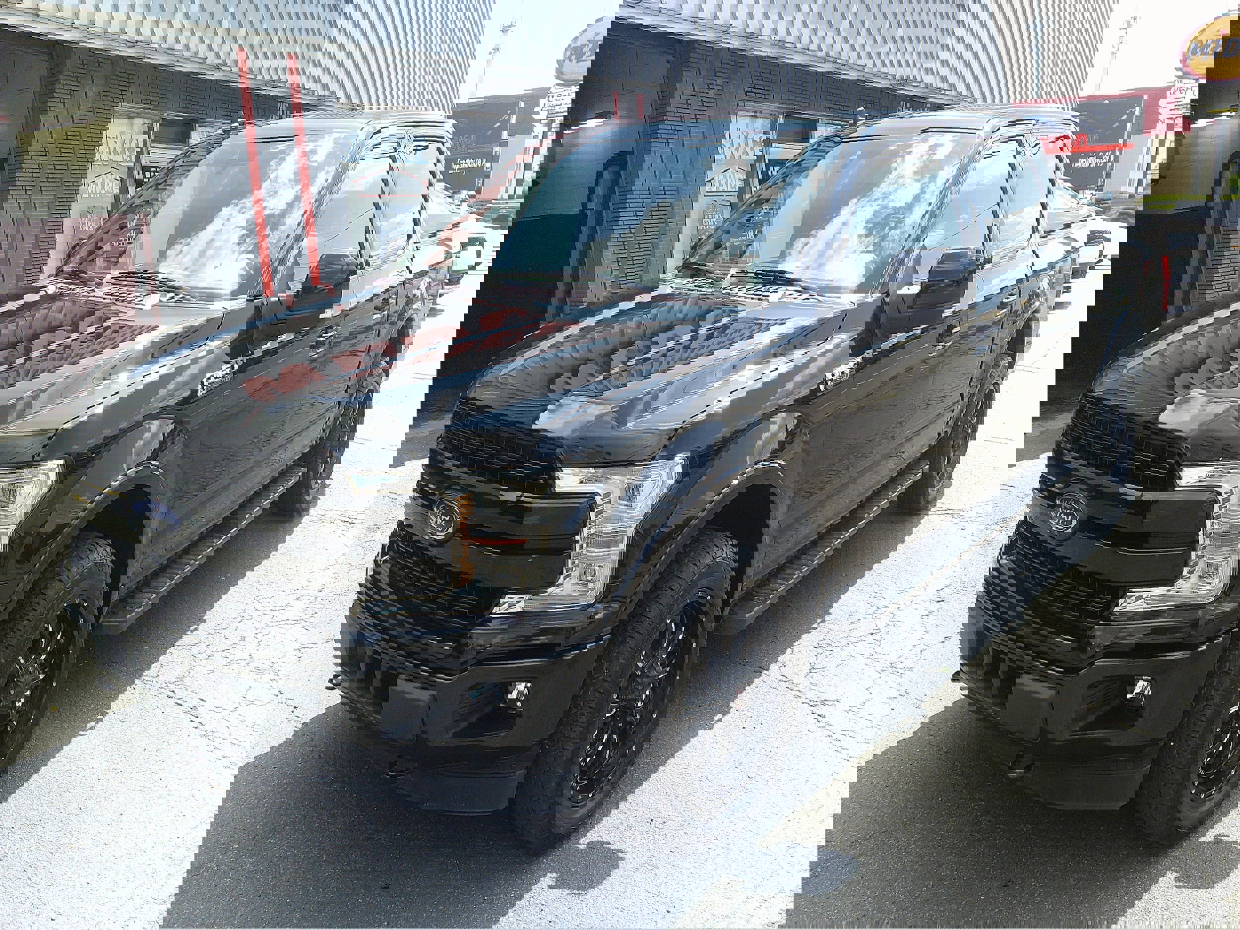 Used 2019 Ford F150 Lariat w/ Equipment Group 502A Luxury image 13