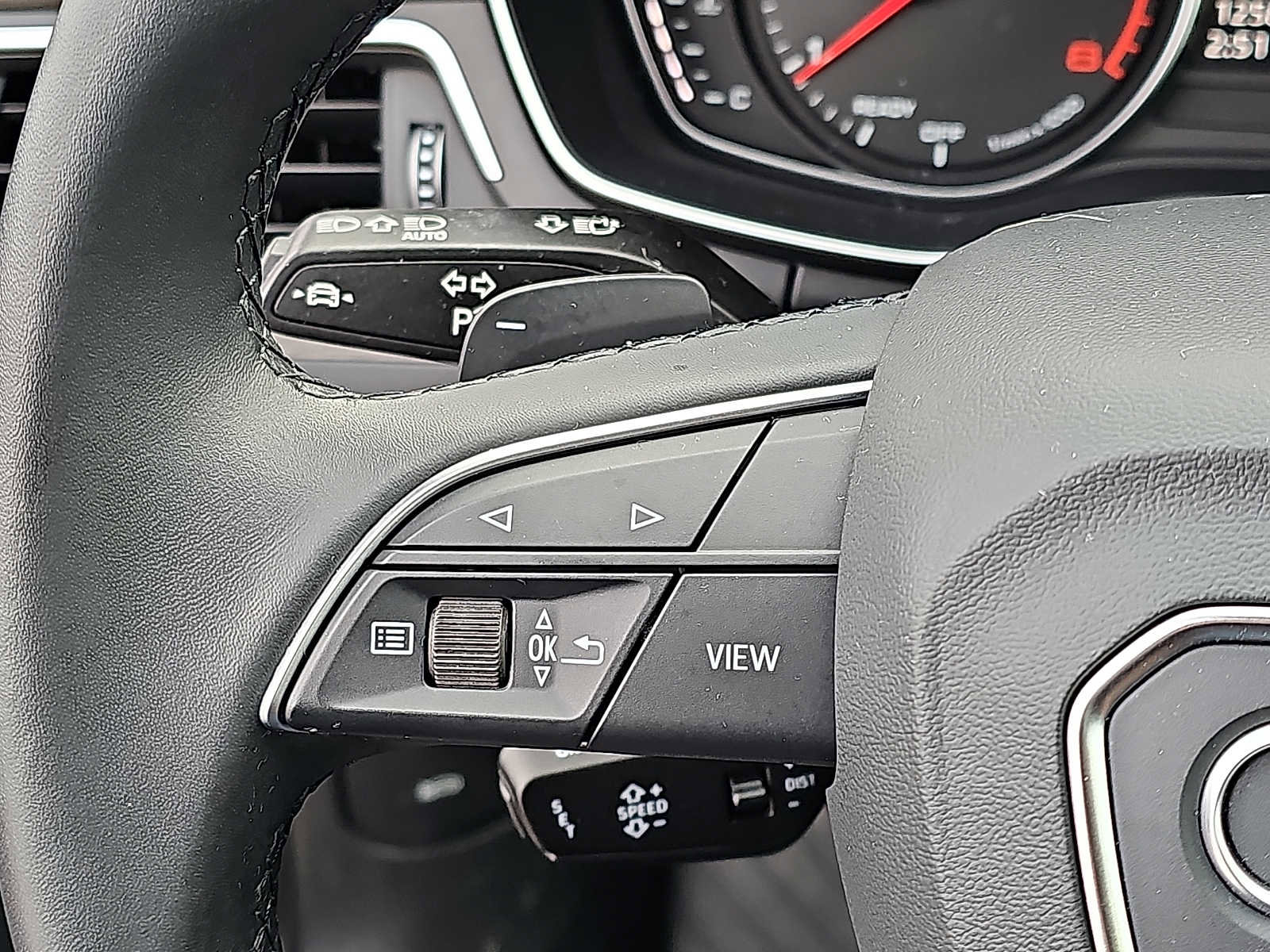 Used 2024 Audi A4 2.0T Premium w/ Convenience Package image 22