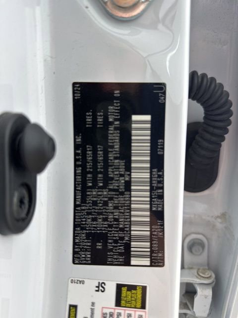 Used 2024 Toyota Corolla Cross LE AWD/4WD image 30