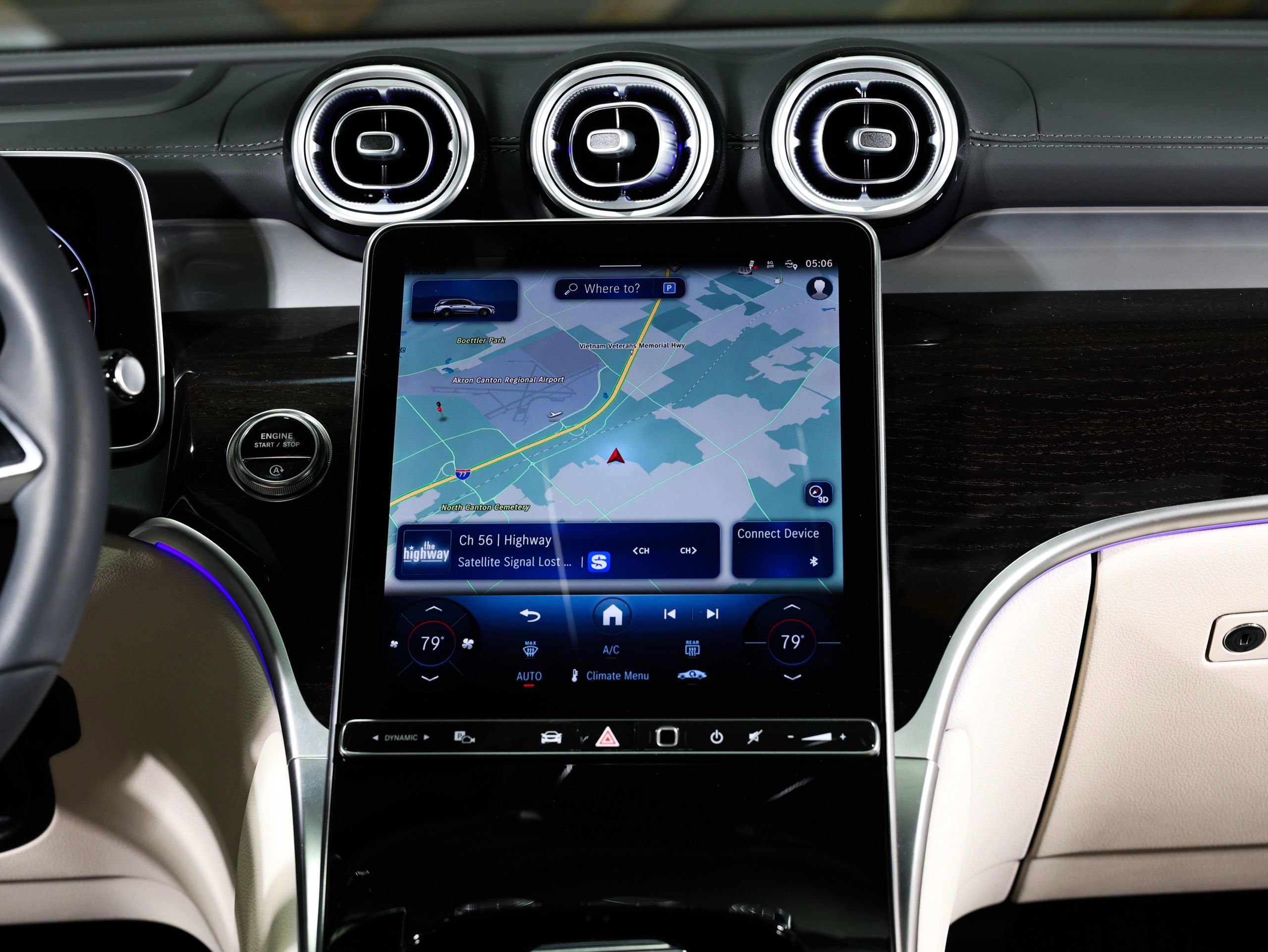 Used 2025 Mercedes-Benz GLC 300 4MATIC image 28