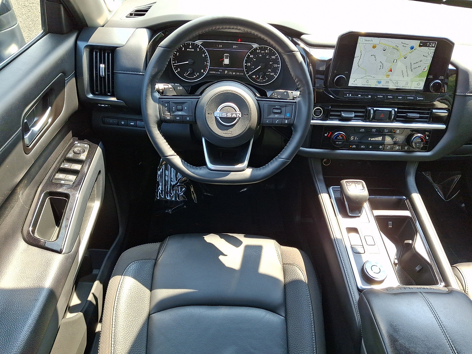 Certified 2024 Nissan Pathfinder SL w/ SL Premium Package AWD/4WD image 12