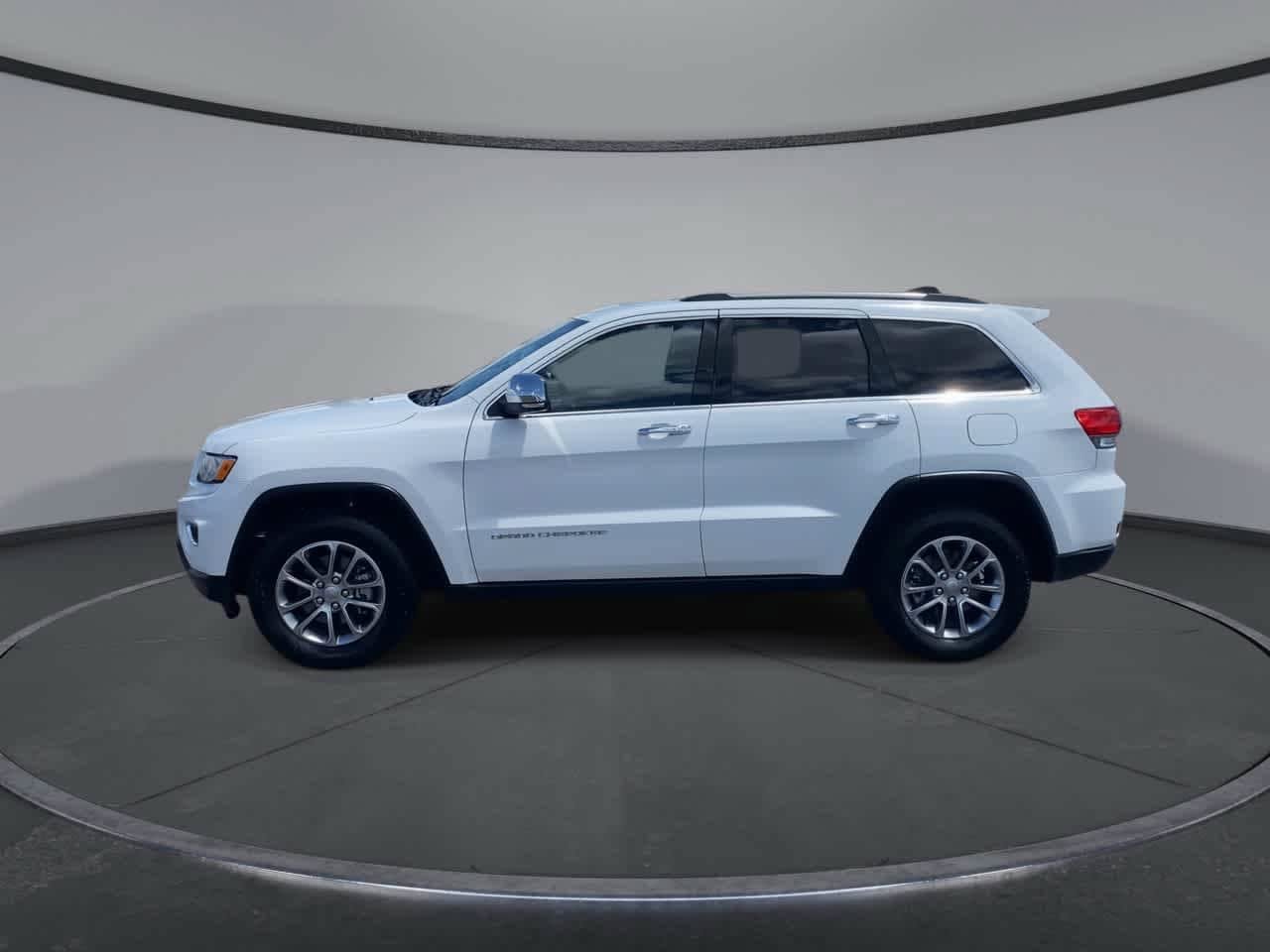 Used 2016 Jeep Grand Cherokee Limited w/ Luxury Group II AWD/4WD image 6