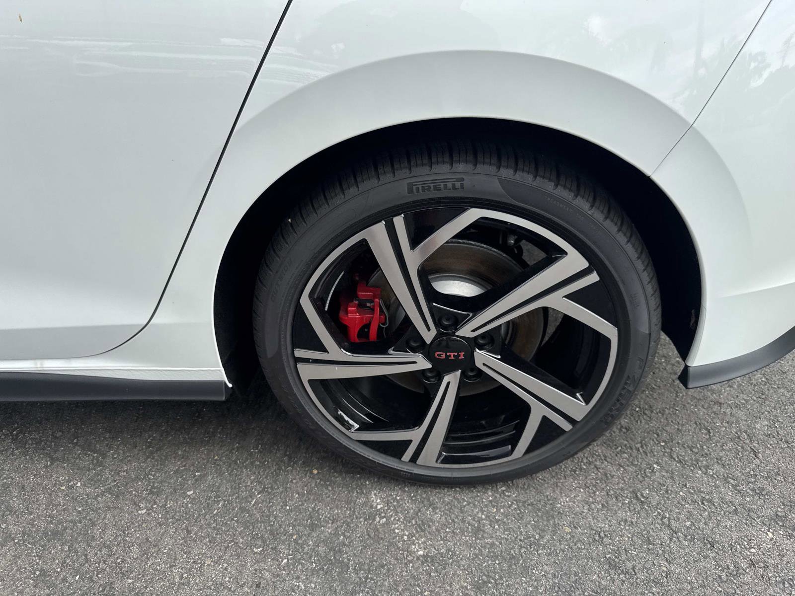 New 2026 Volkswagen GTI SE image 6