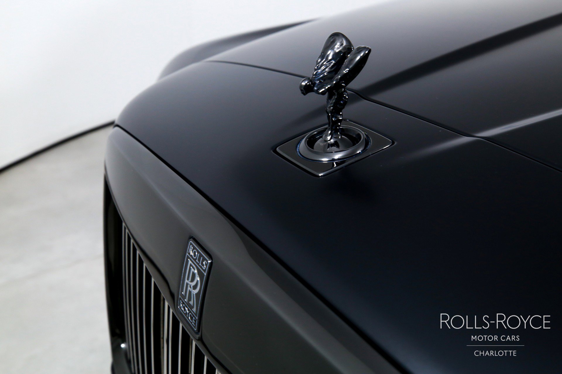 Used 2020 Rolls-Royce Cullinan Black Badge image 44