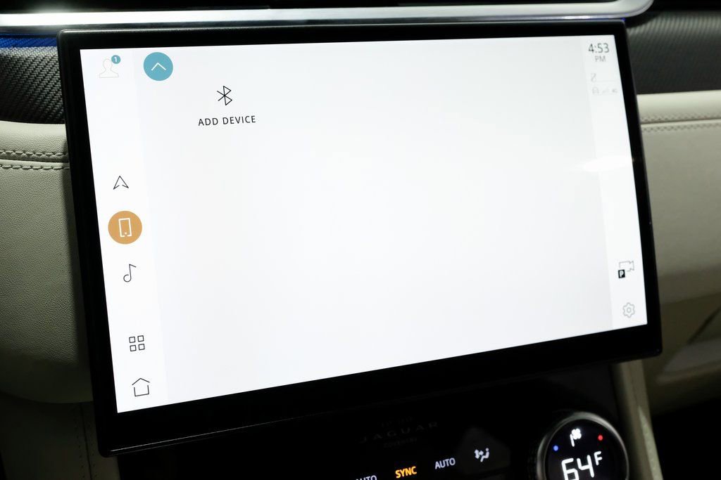 Used 2023 Jaguar F-PACE SVR image 23