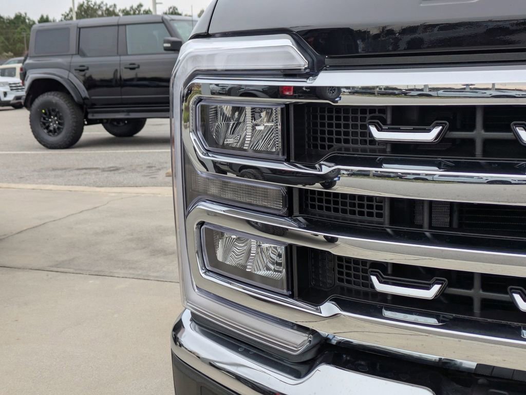 New 2026 Ford F250 Lariat w/ Lariat Premium Package image 8