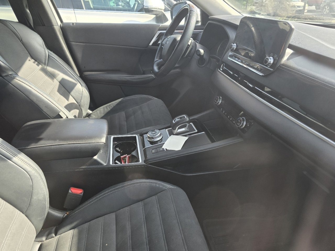 Used 2022 Mitsubishi Outlander SE AWD/4WD image 10