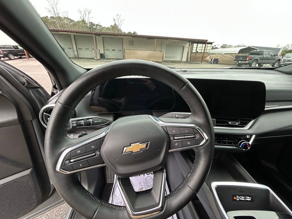 Used 2025 Chevrolet Equinox LT w/ Convenience Package II image 31