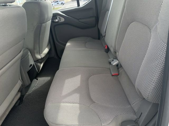 Used 2019 Nissan Frontier SV image 21