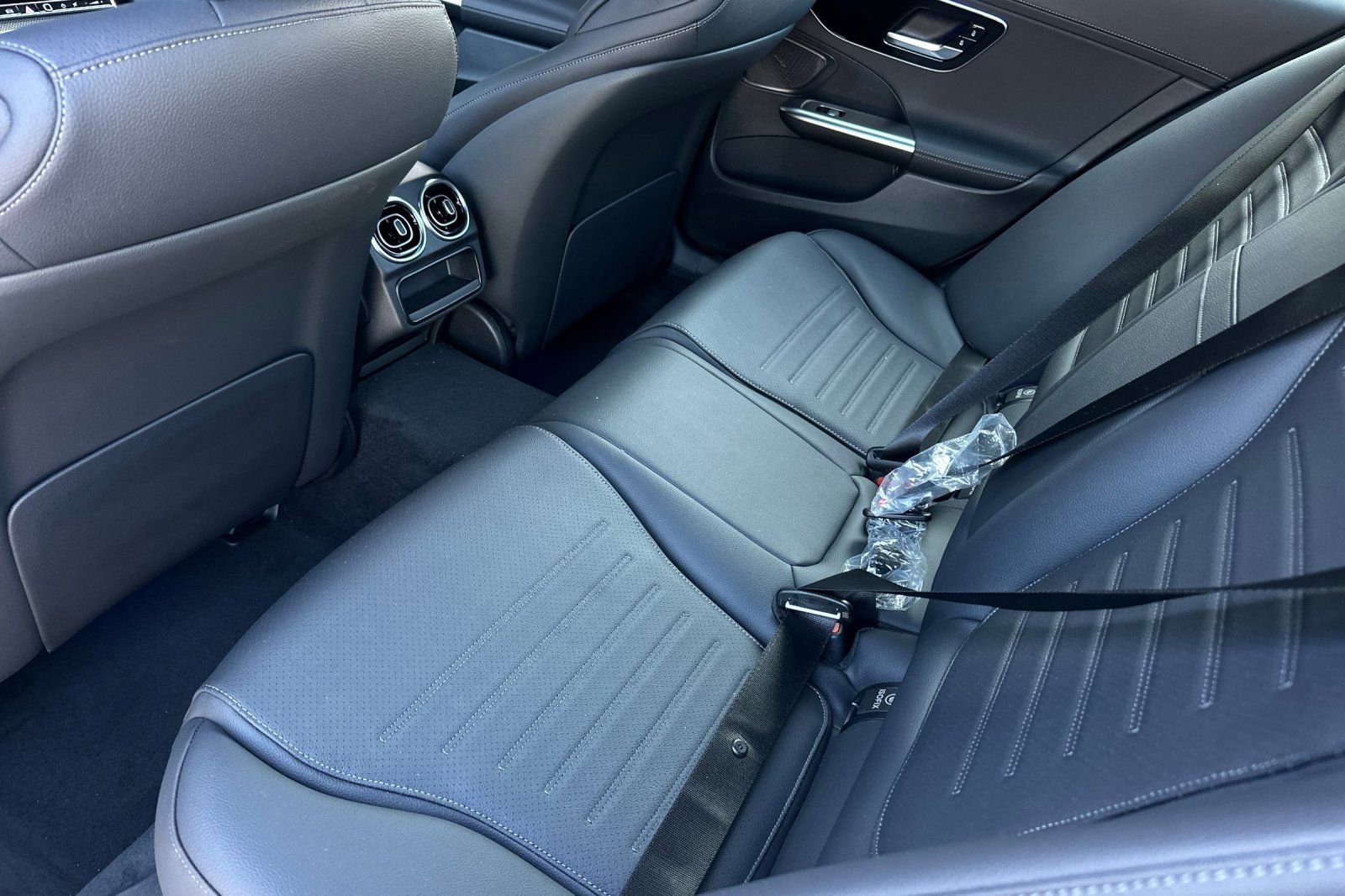 New 2025 Mercedes-Benz C 300 4MATIC Sedan image 10