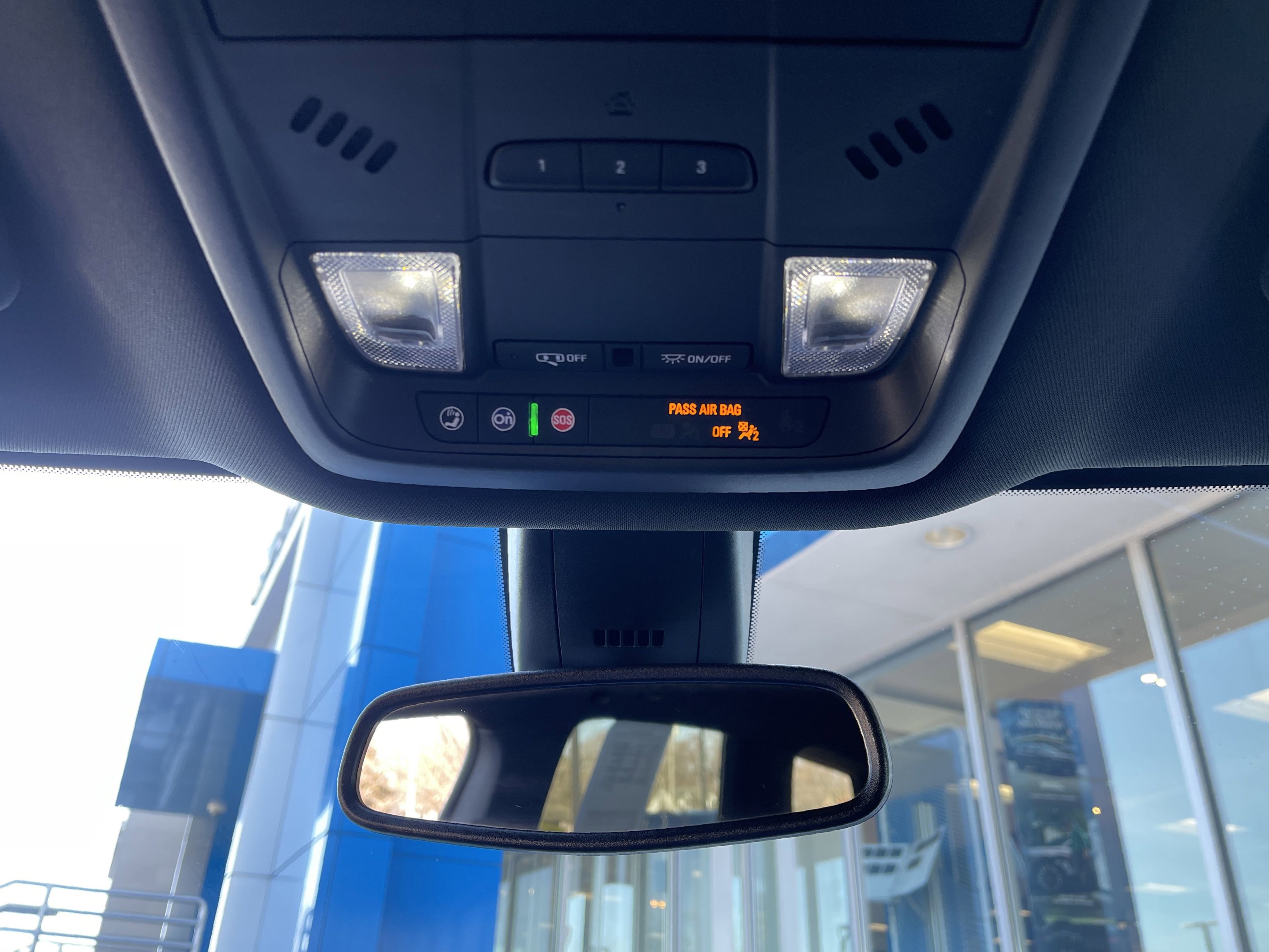 Used 2023 Buick Enclave Essence image 25