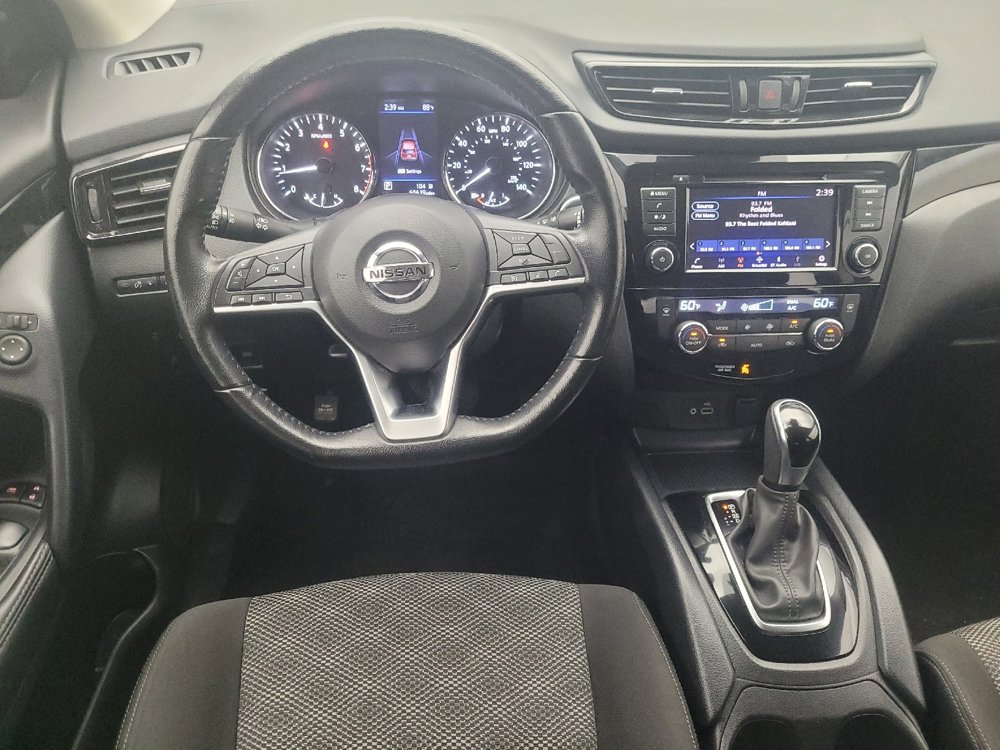 Used 2021 Nissan Rogue Sport SV image 22