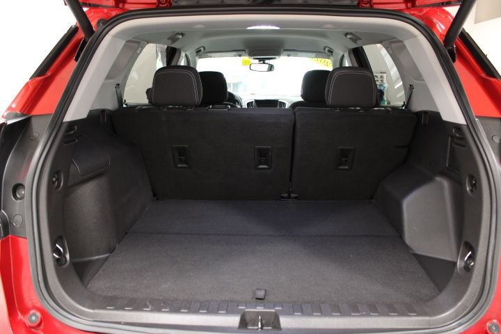 Certified 2022 GMC Terrain SLE w/ Driver Convenience Package image 12