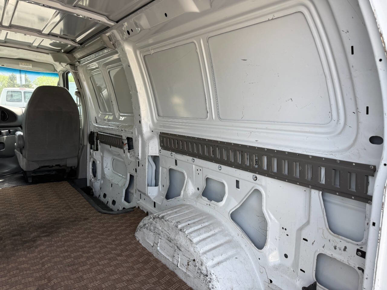 Used 2008 Ford E-250 and Econoline 250 RWD image 23