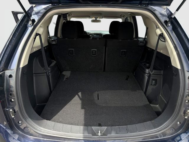 Used 2017 Mitsubishi Outlander ES FWD image 28