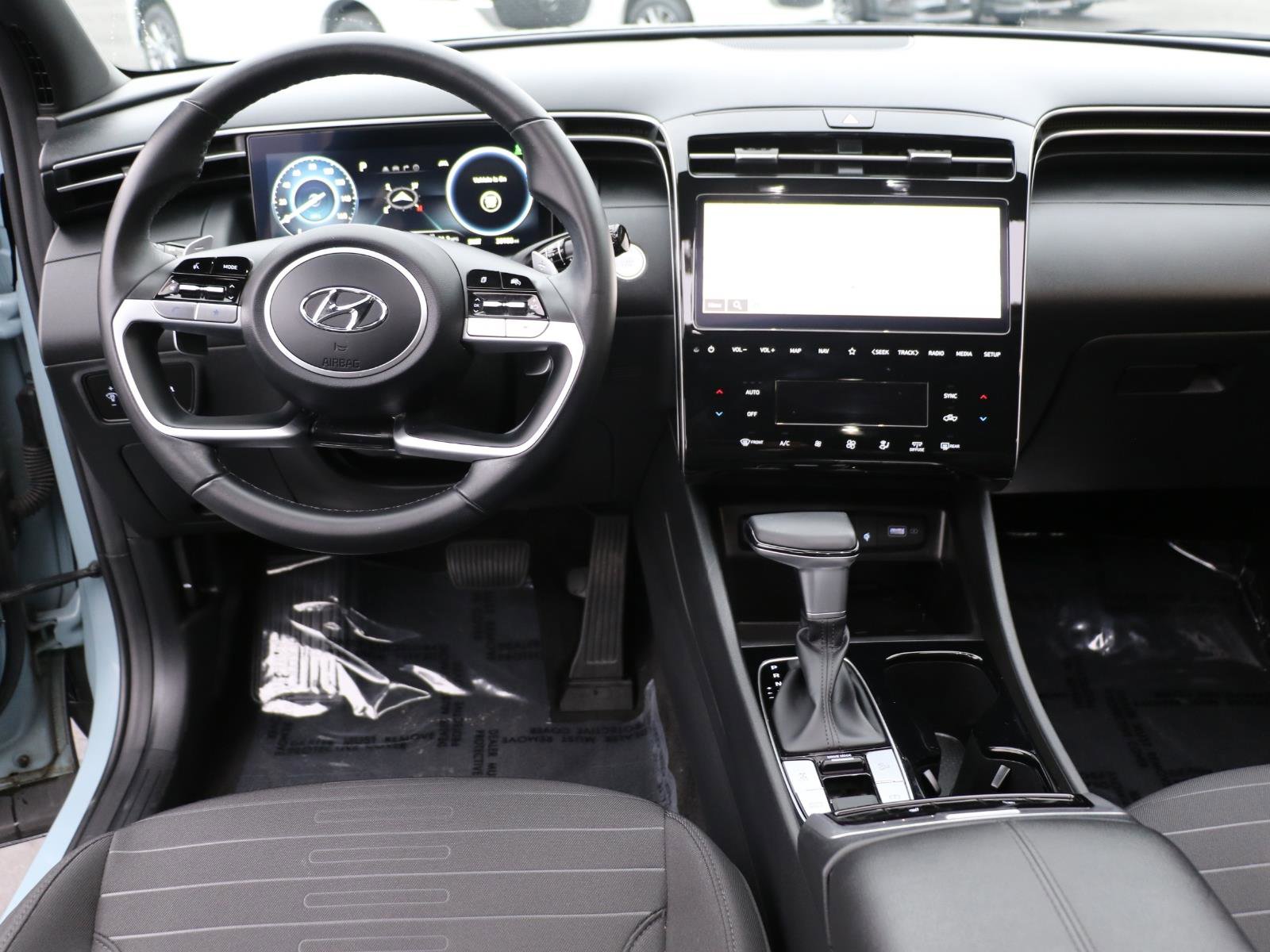 Used 2023 Hyundai Santa Cruz SEL Premium image 12