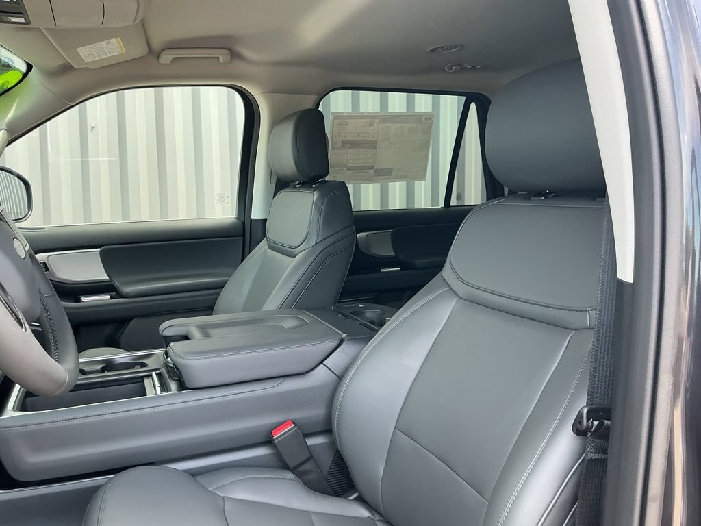 New 2026 Ford Expedition Max Active AWD/4WD image 9