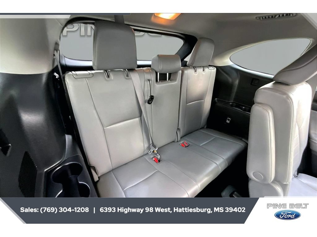 Used 2023 Toyota Highlander XLE FWD image 22