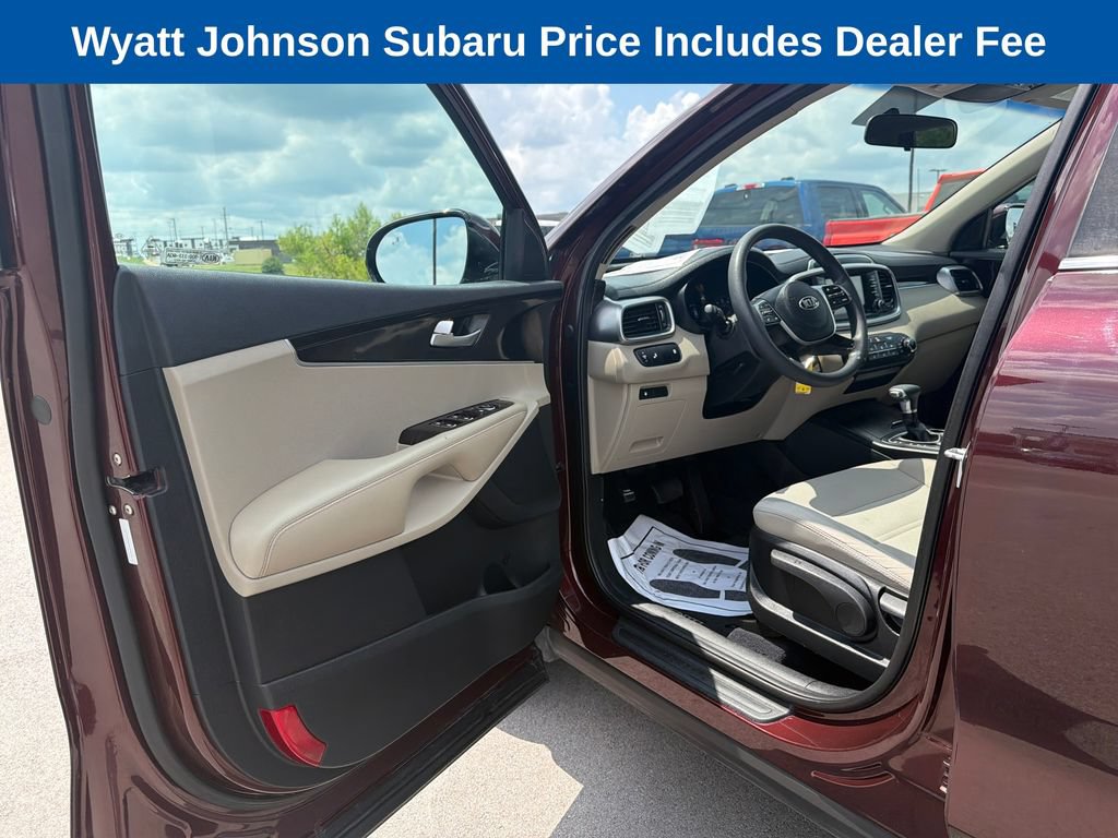 Used 2019 Kia Sorento AWD image 18