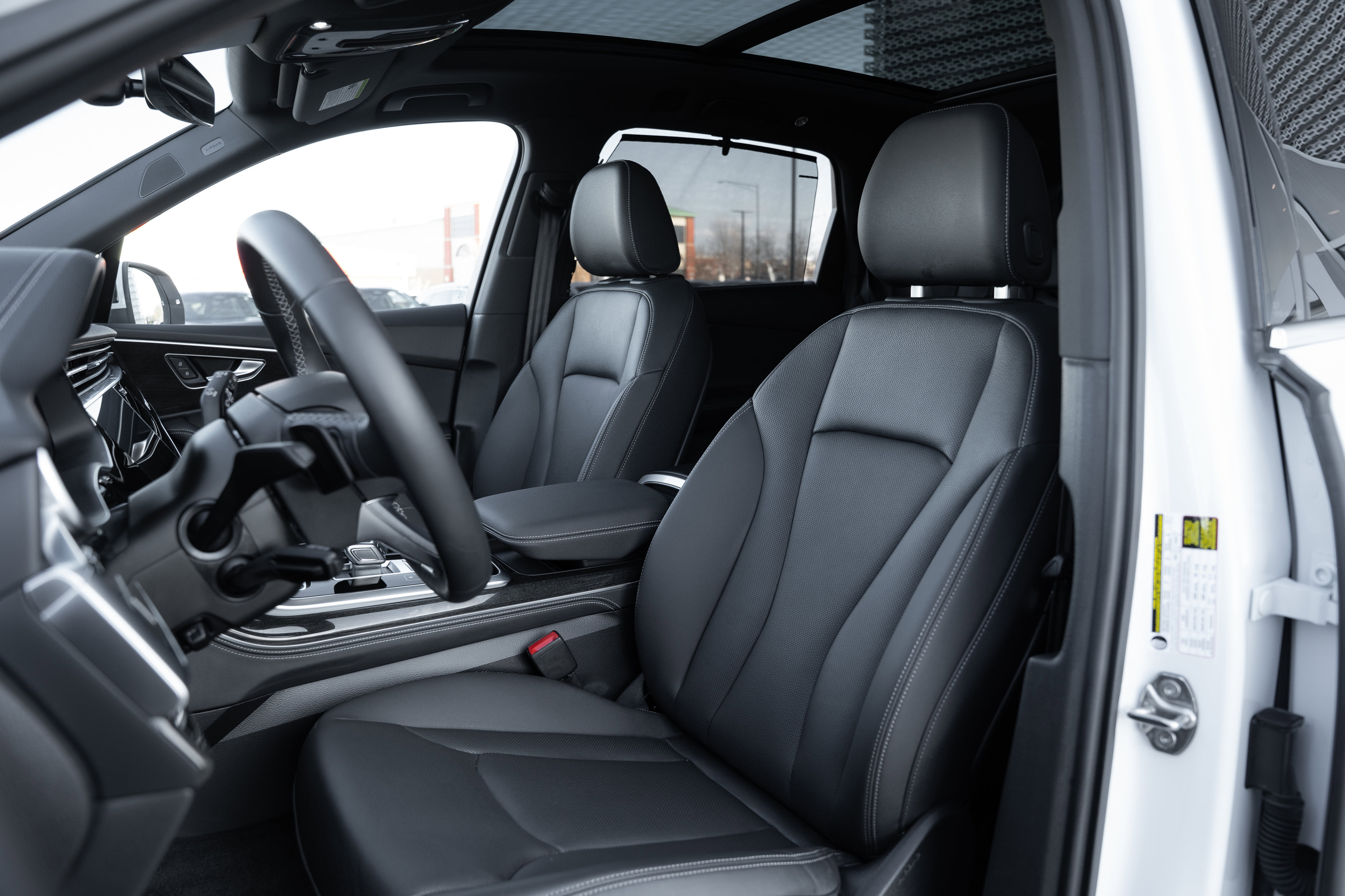 Certified 2025 Audi Q7 3.0T Premium Plus w/ Premium Plus Package AWD/4WD image 24