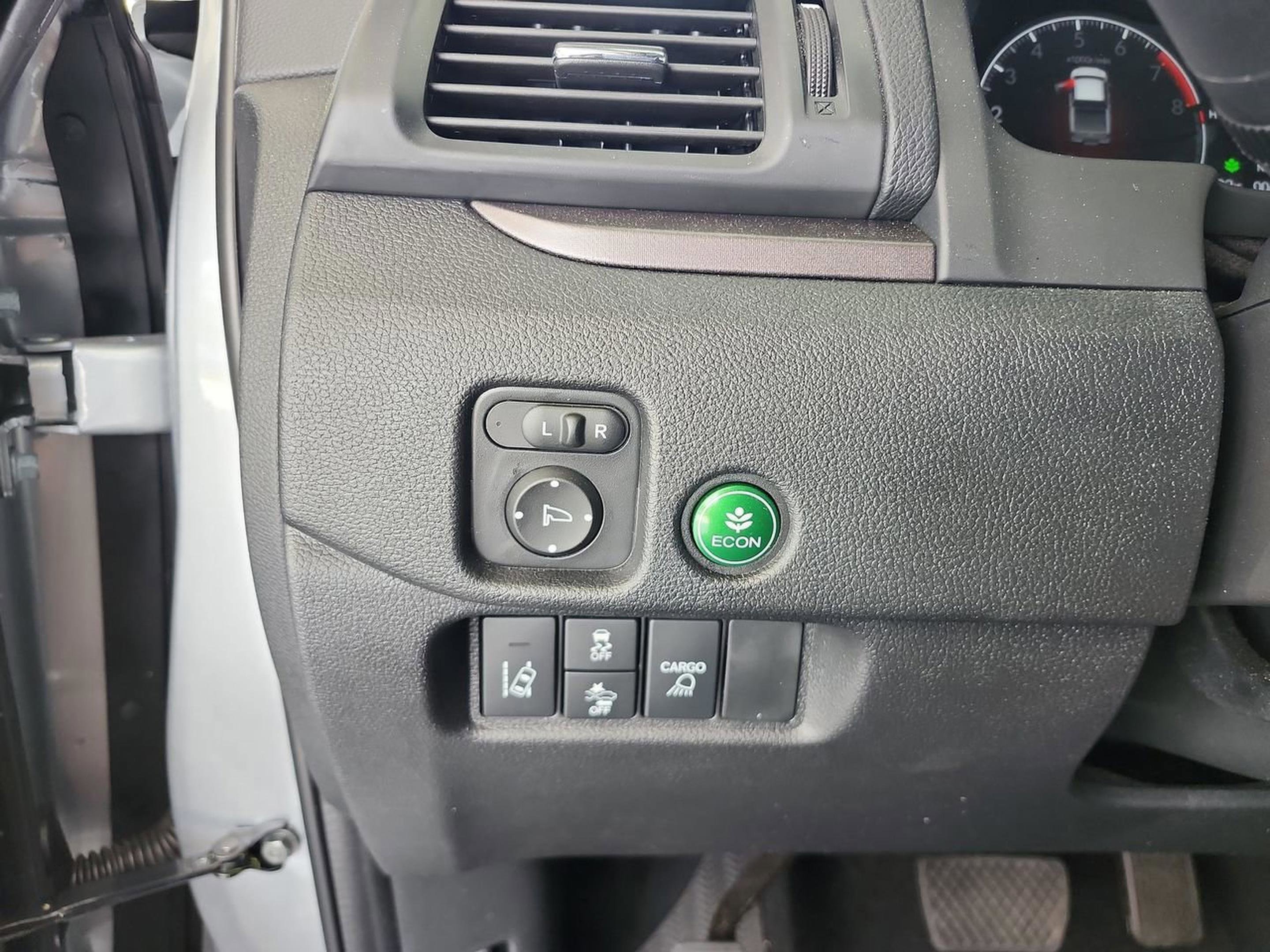 Used 2025 Honda Ridgeline RTL image 13