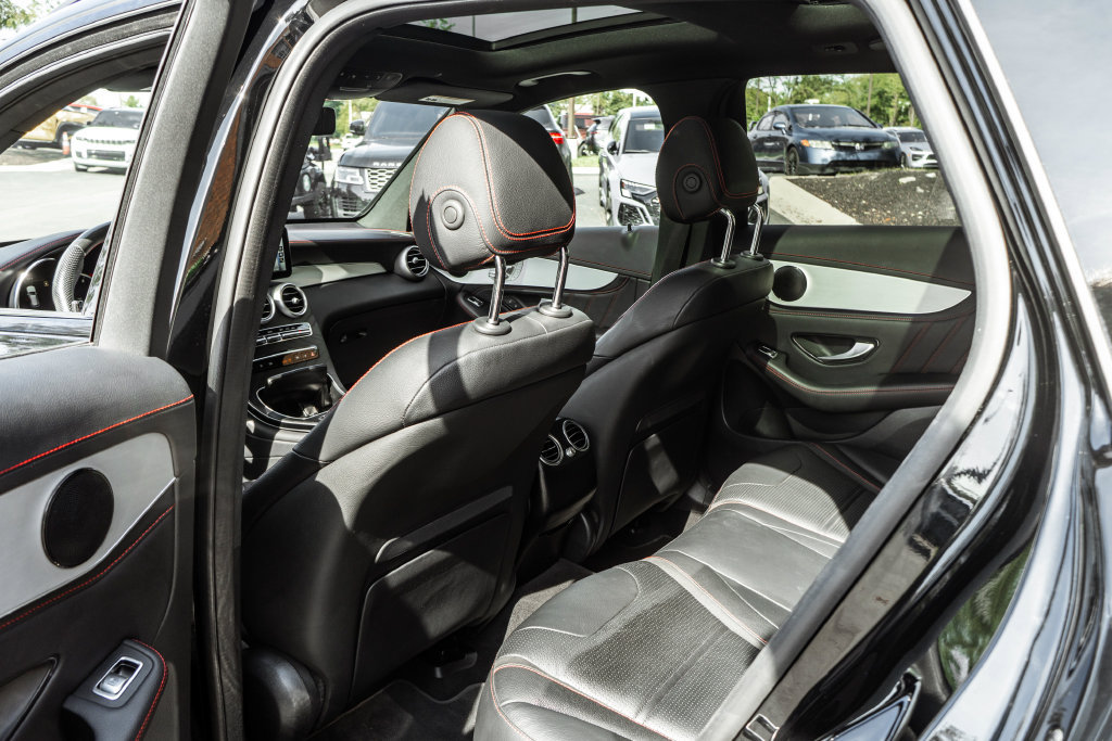 Used 2022 Mercedes-Benz GLC 43 AMG 4MATIC image 28