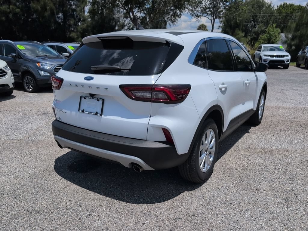 Used 2024 Ford Escape Active FWD image 3