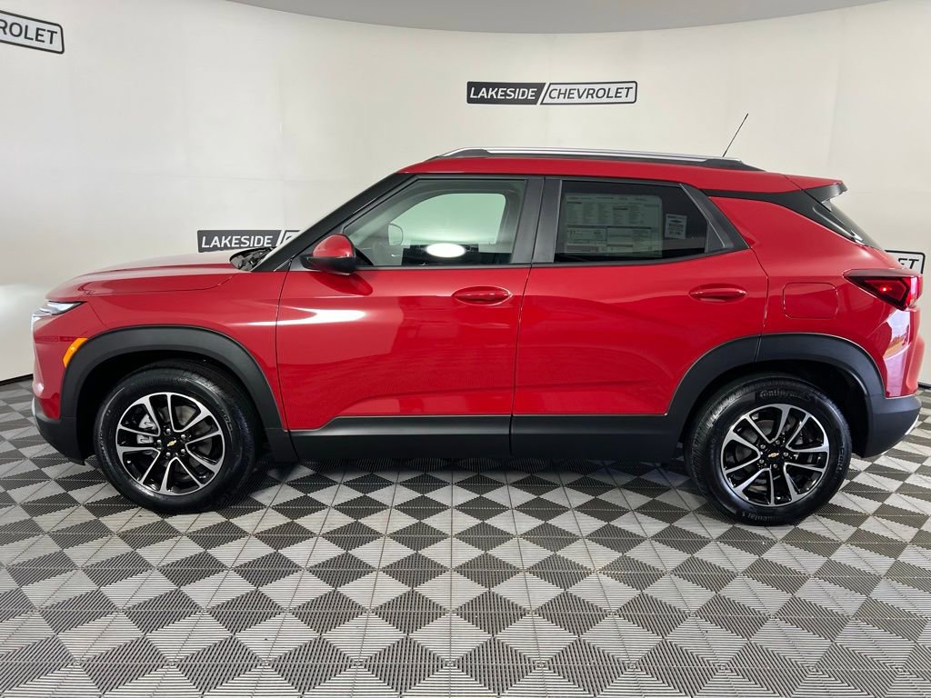 New 2026 Chevrolet TrailBlazer LT w/ Convenience Package FWD image 3