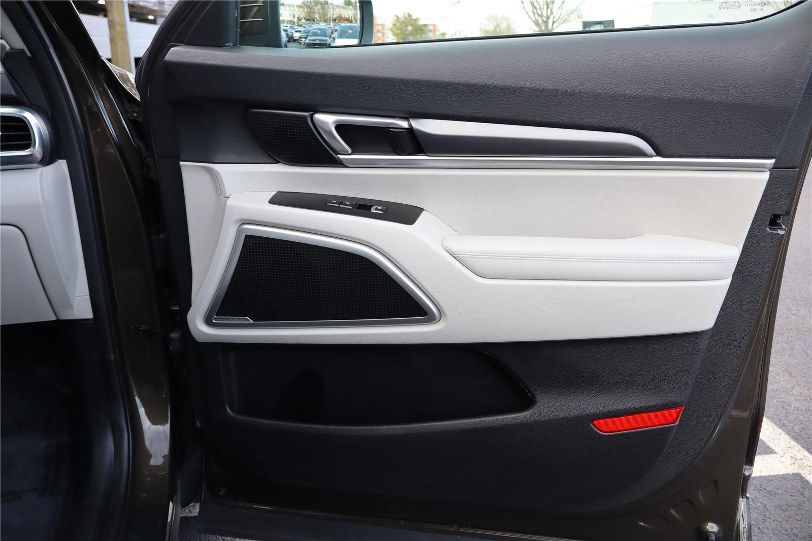 Certified 2022 Kia Telluride S image 28