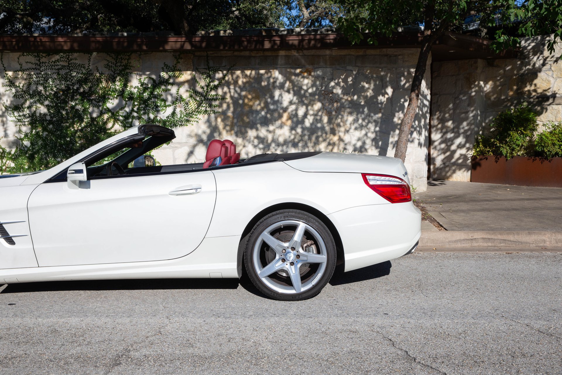 Used 2015 Mercedes-Benz SL 400 image 13