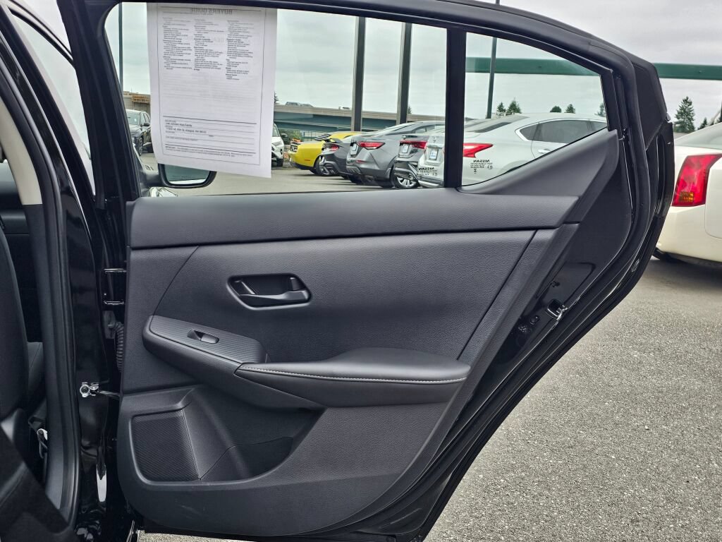 Used 2025 Nissan Sentra S FWD image 29