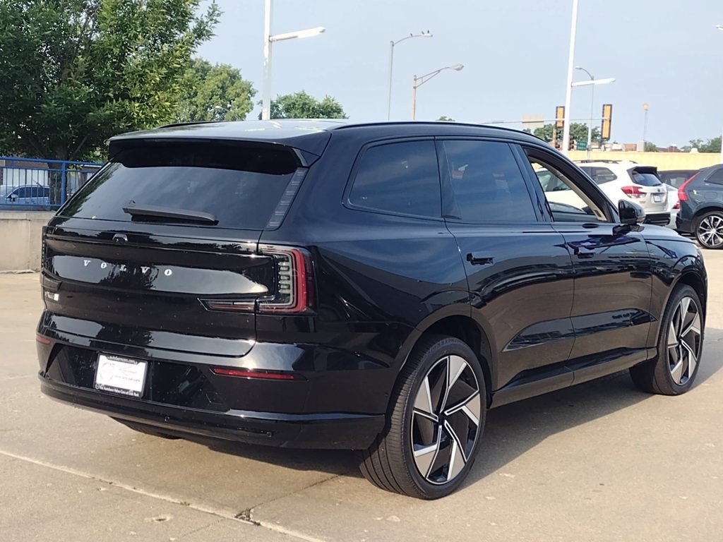 New 2025 Volvo EX90 Plus image 10