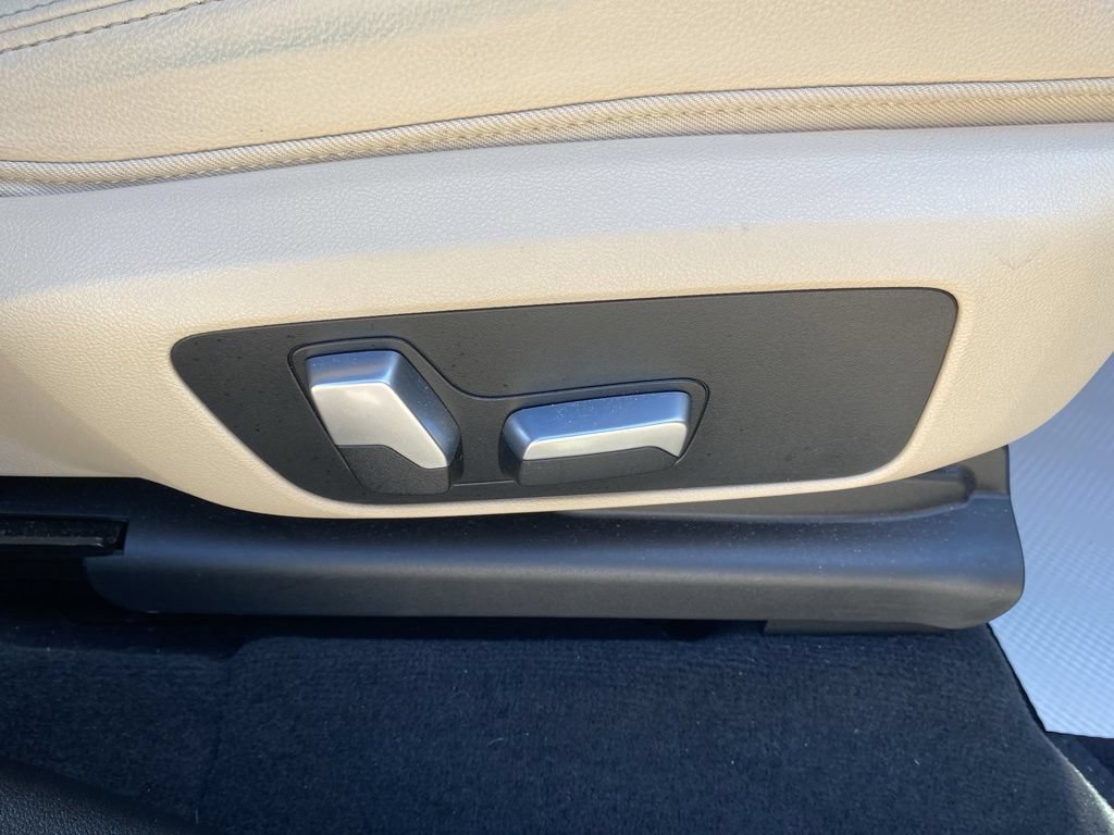 Used 2022 BMW X3 xDrive30i AWD/4WD image 12