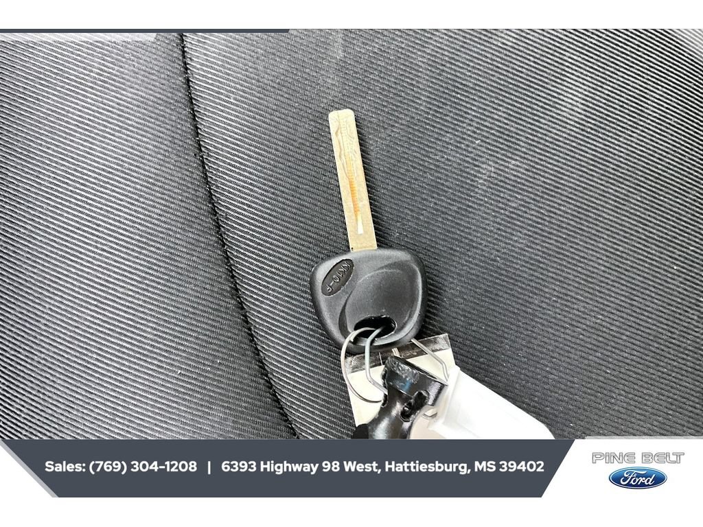 Used 2016 Kia Soul + FWD image 10