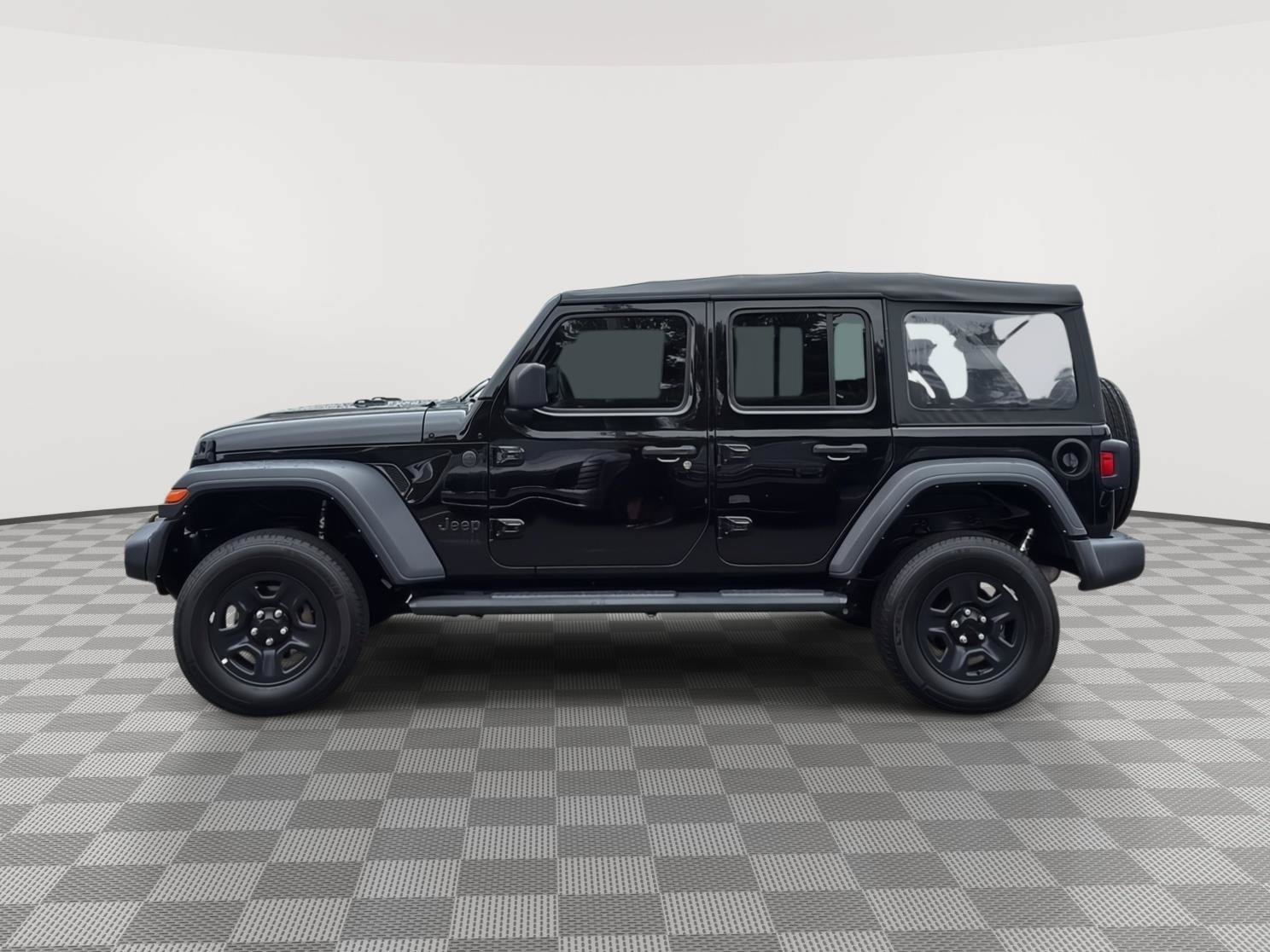 Used 2022 Jeep Wrangler Unlimited Sport AWD/4WD image 8