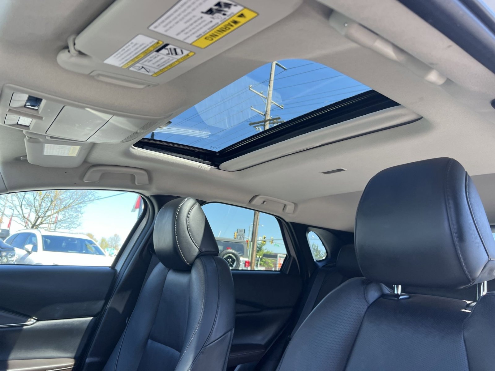 Used 2023 MAZDA CX-30 AWD 2.5 S w/ Premium Package image 23