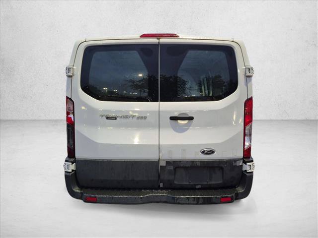 Used 2015 Ford Transit 250 130 Low Roof w/ Exterior Upgrade Package RWD image 5