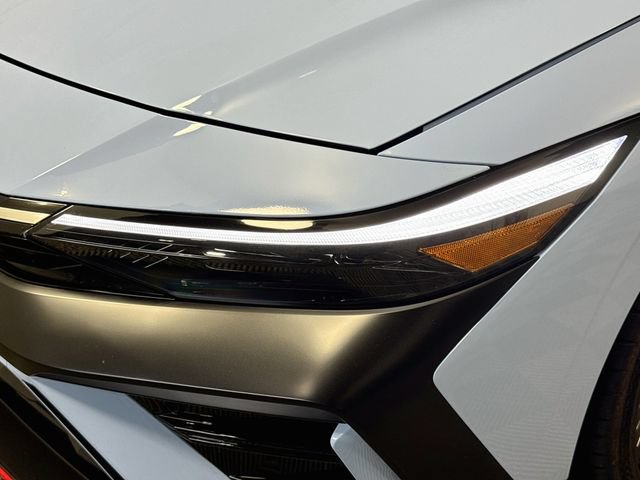 New 2026 Hyundai Elantra N FWD image 3