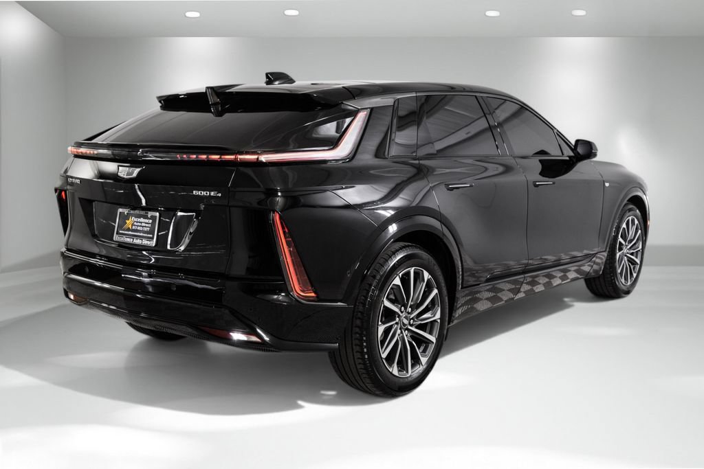 Used 2024 Cadillac Lyriq Sport w/ LPO, Floor Liner Package AWD/4WD image 7