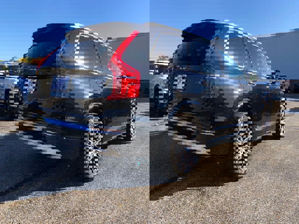 Used 2022 Volvo XC90 T6 Inscription w/ Advanced Package image 7