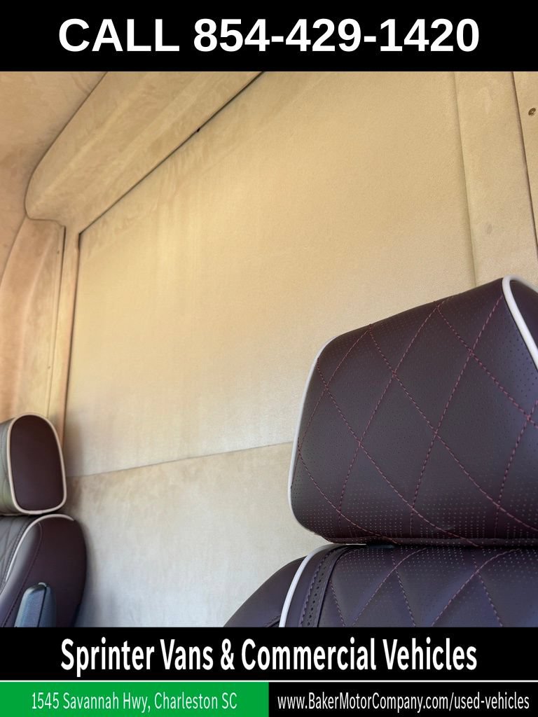 Used 2021 Mercedes-Benz Sprinter 2500 image 9
