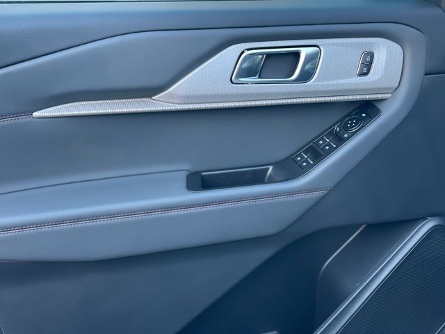 New 2026 Ford Explorer Active RWD image 17