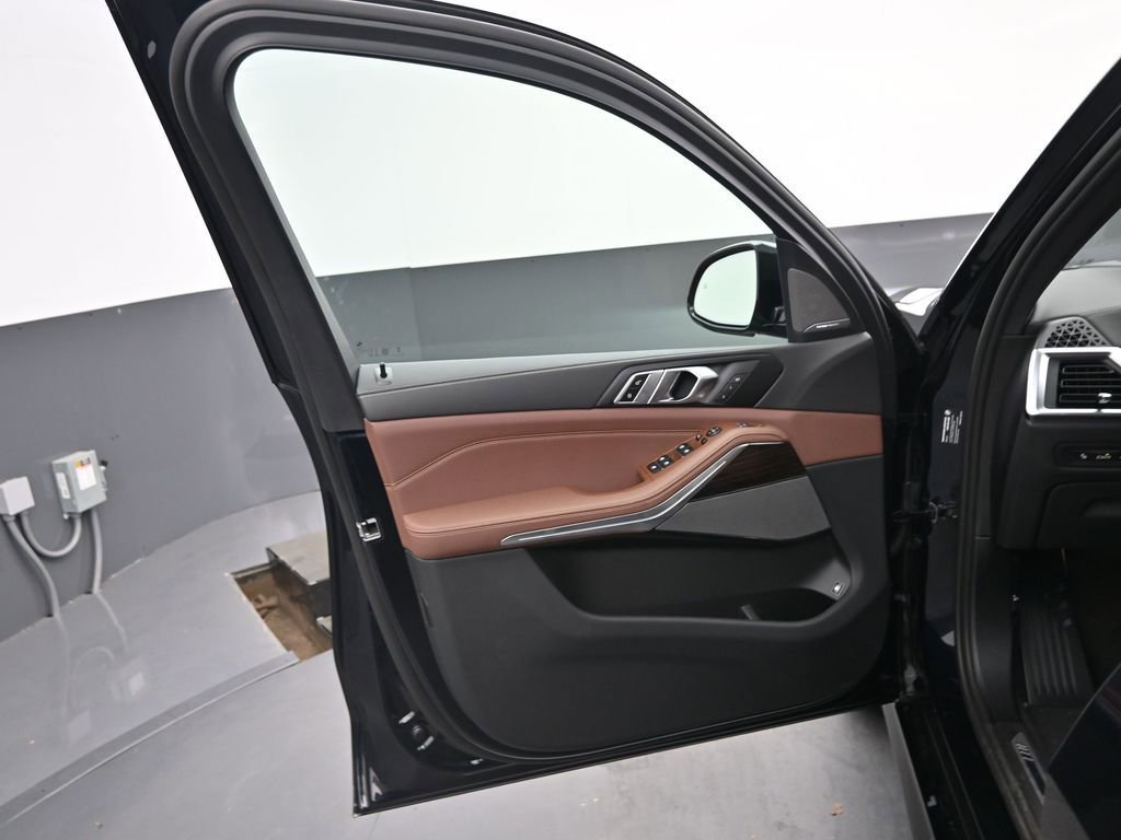 New 2026 BMW X5 xDrive50e AWD/4WD image 5