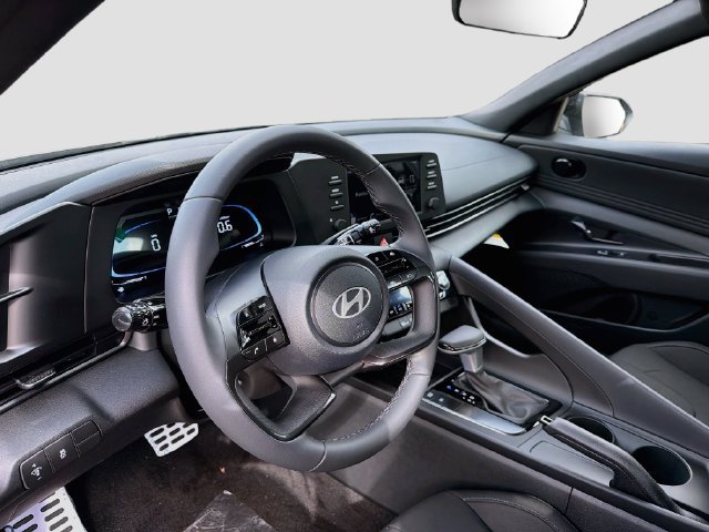 Certified 2026 Hyundai Elantra Sport FWD image 10