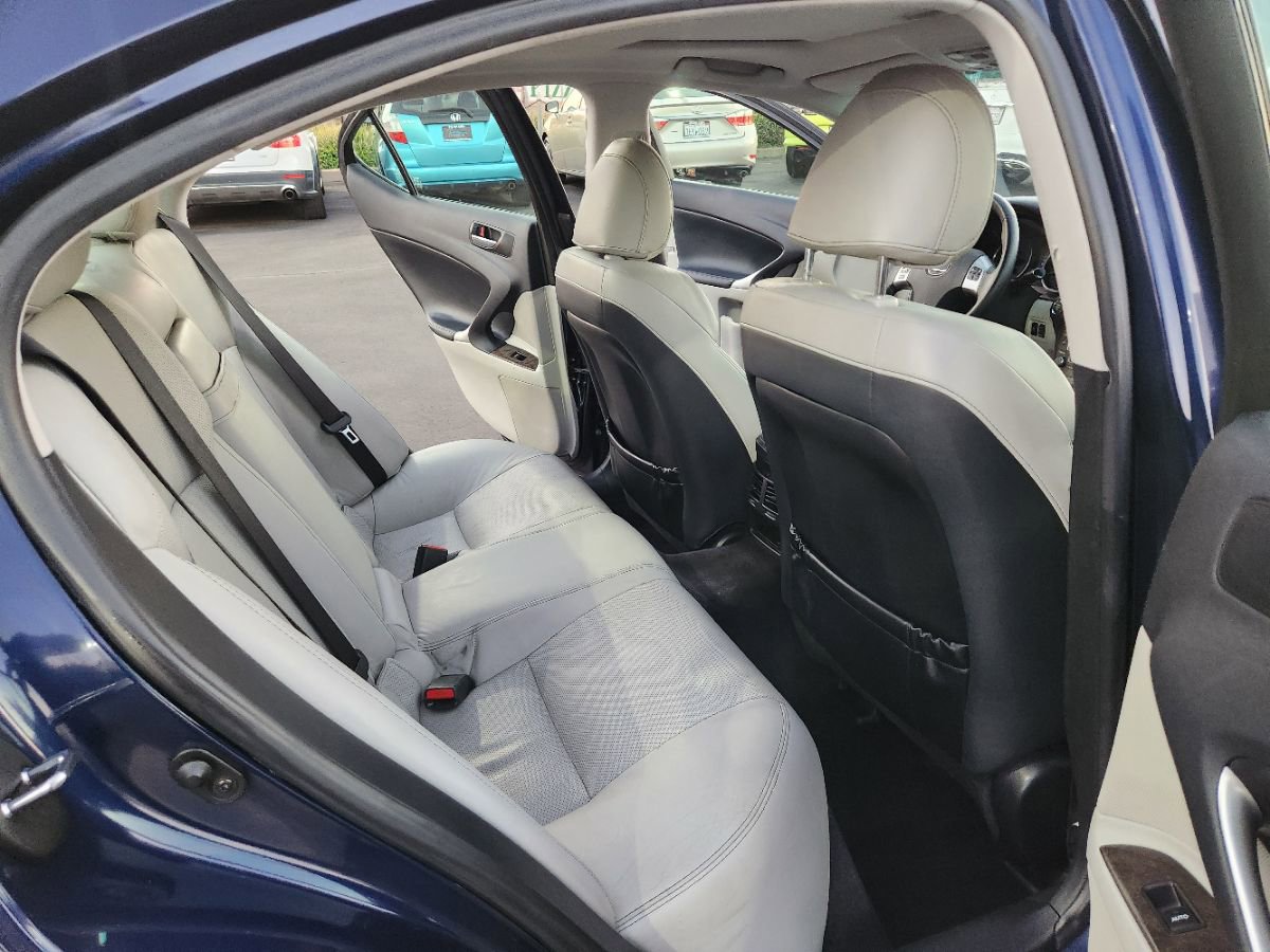 Used 2011 Lexus IS 250 image 12