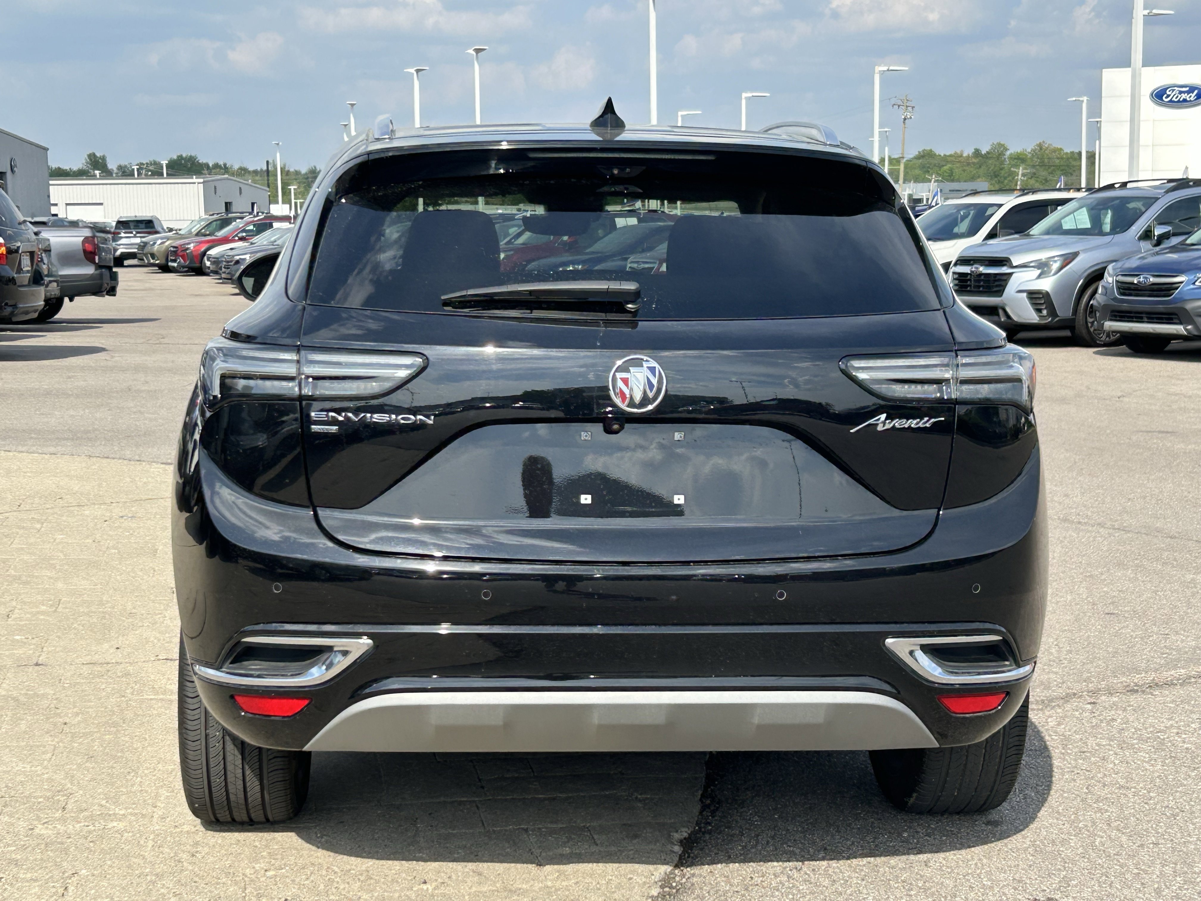 Used 2023 Buick Envision Avenir AWD/4WD image 6